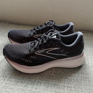 Brooks Glycerin 19 running walking sneaker women's